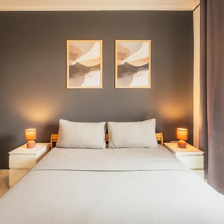 Apartment Spacious 4br & 4 Bath In Up To 8 Guests Pietà